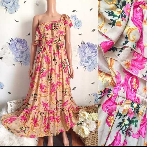 Rose Dress - Picture 1 of 2